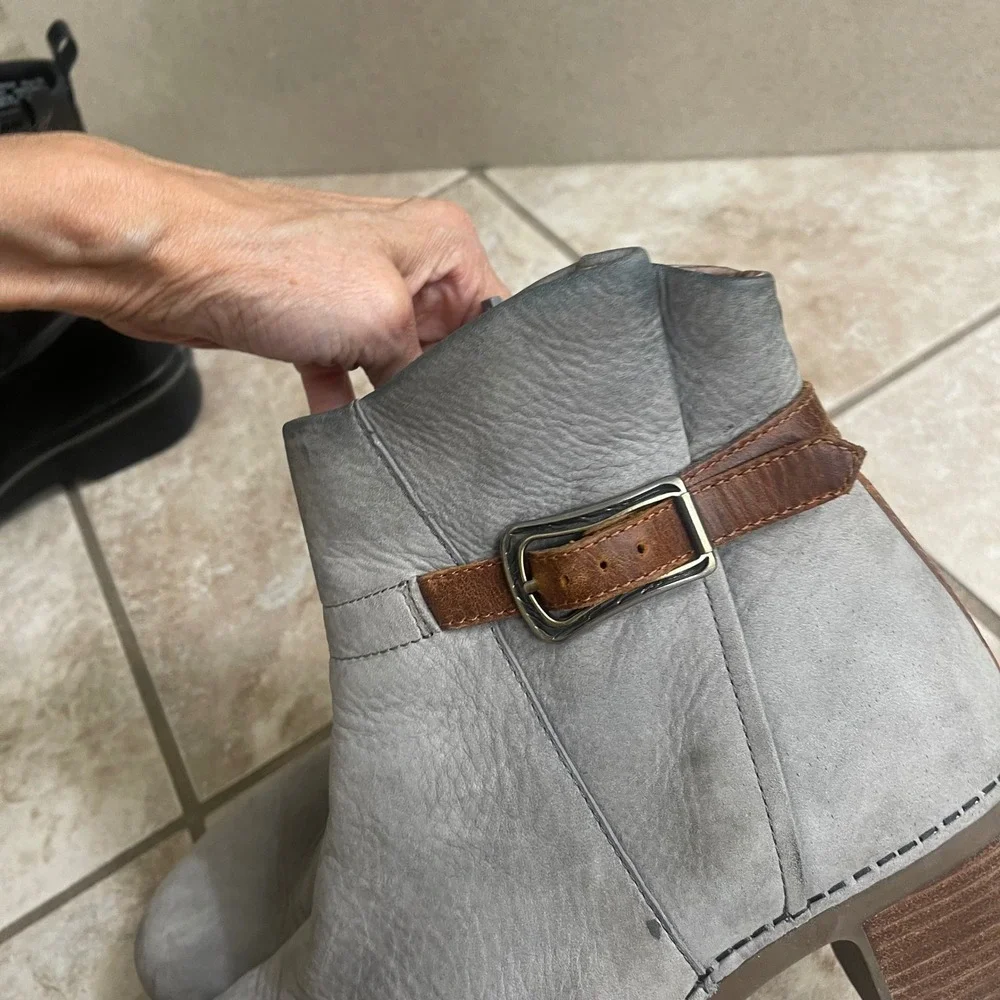 Dansko hatley Grey Leather Boots Side Buckle Wood Heel Women Size 41 USA 10.5-11
